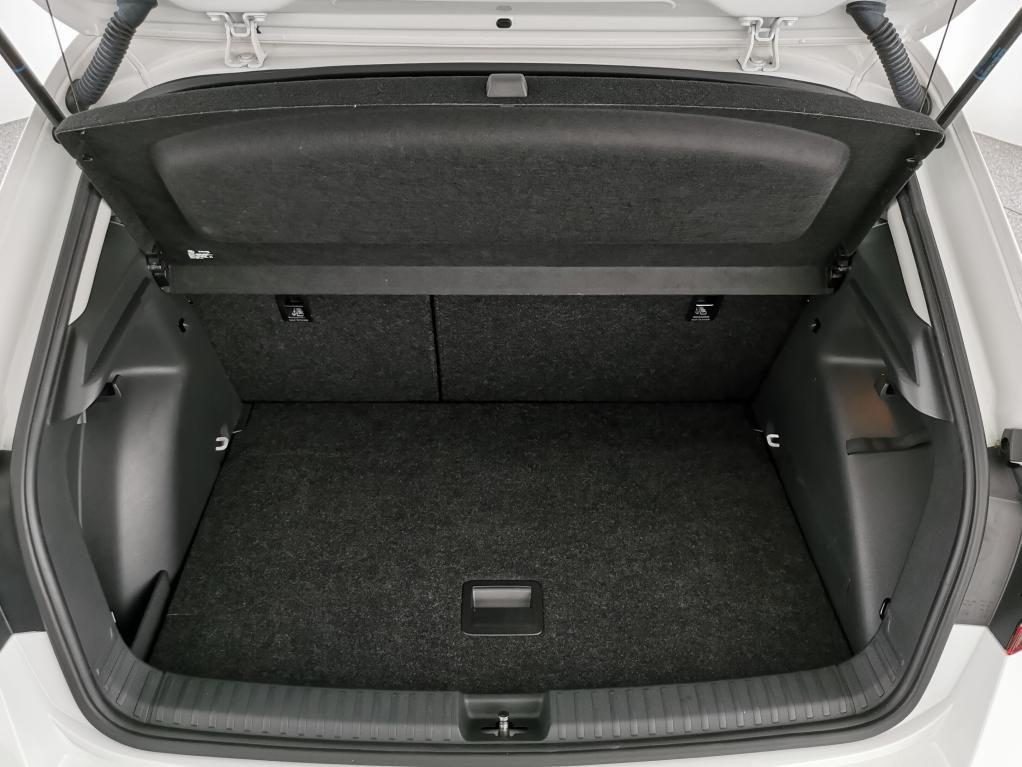 Skoda Fabia Ambition 1.0 MPI 59kW 5-Gang 4 Türen, миниатюра 9