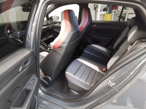 Volkswagen Golf - Bild 6