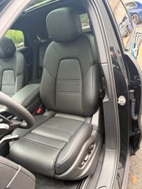 Porsche Cayenne - 9