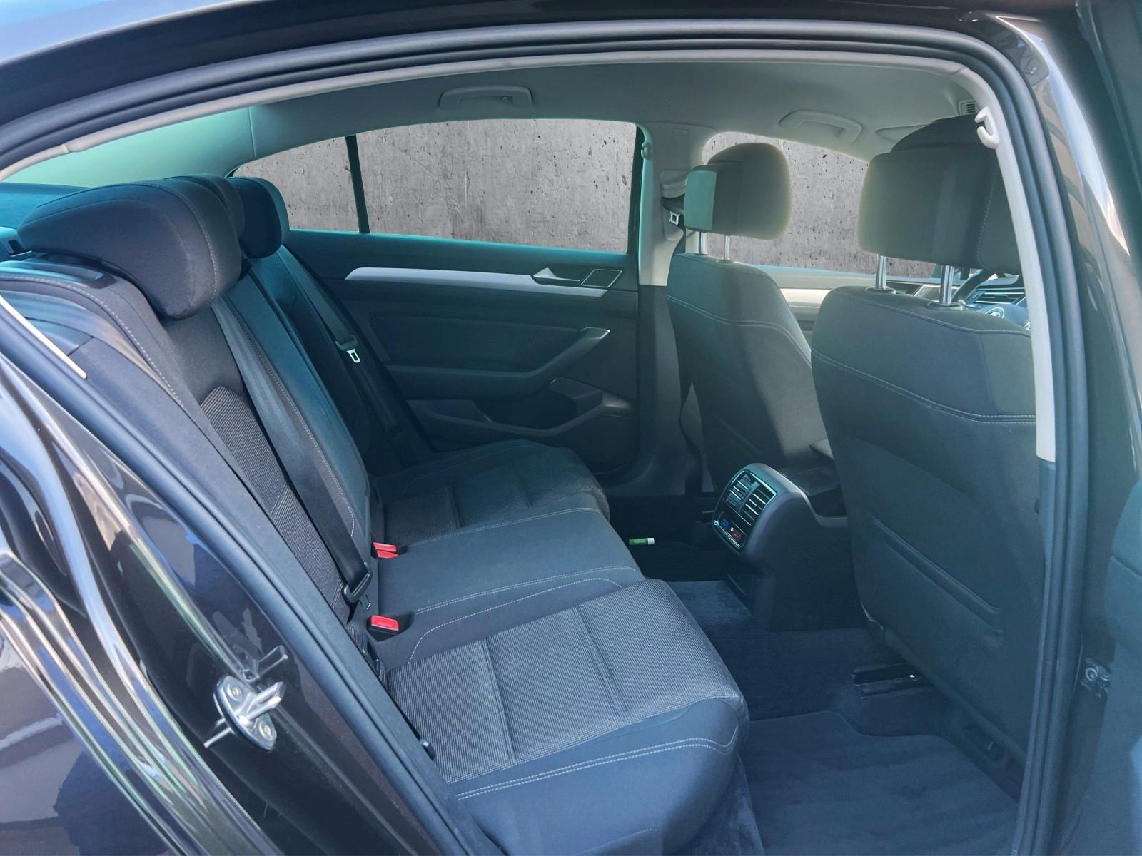 Volkswagen PASSAT°LIMO°COMFORTLINE°NAV°LED°SHZ°ACC°PDC°