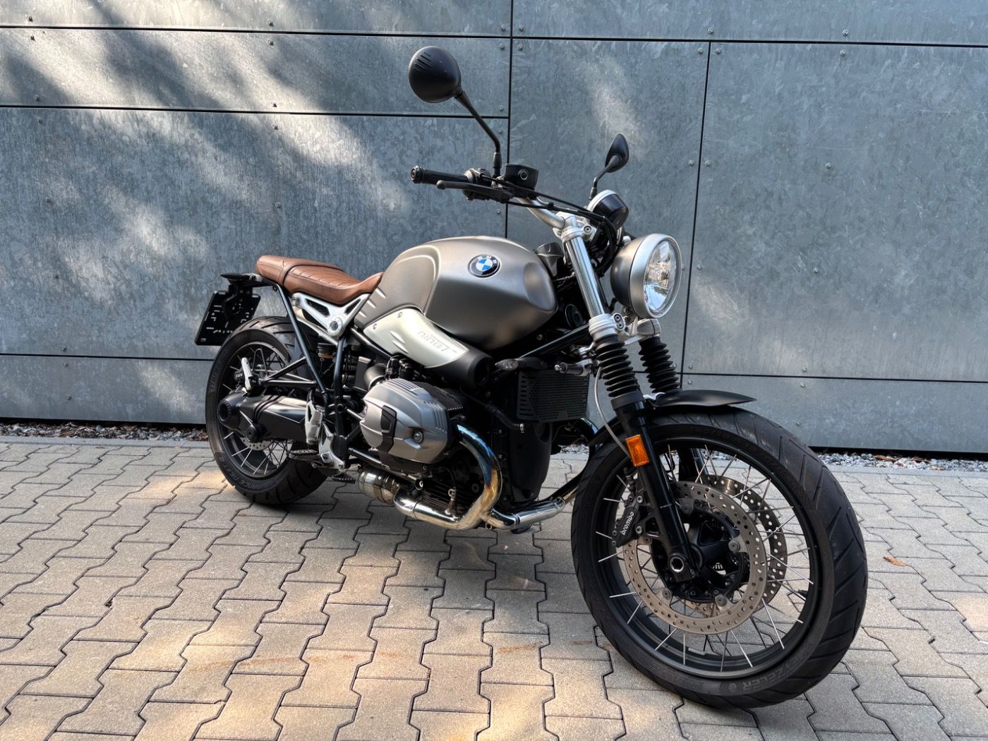 Fahrzeugabbildung BMW R nine T Scrambler
