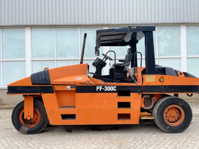 CAT PF300C