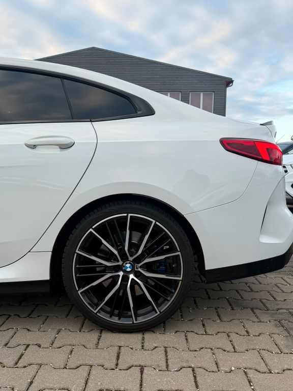 BMW M235i - Bild 8