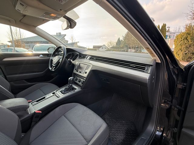 VW Passat Variant