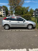 Ford Focus 1.8 Ghia  - Ford Focus aus 2000: Ghia