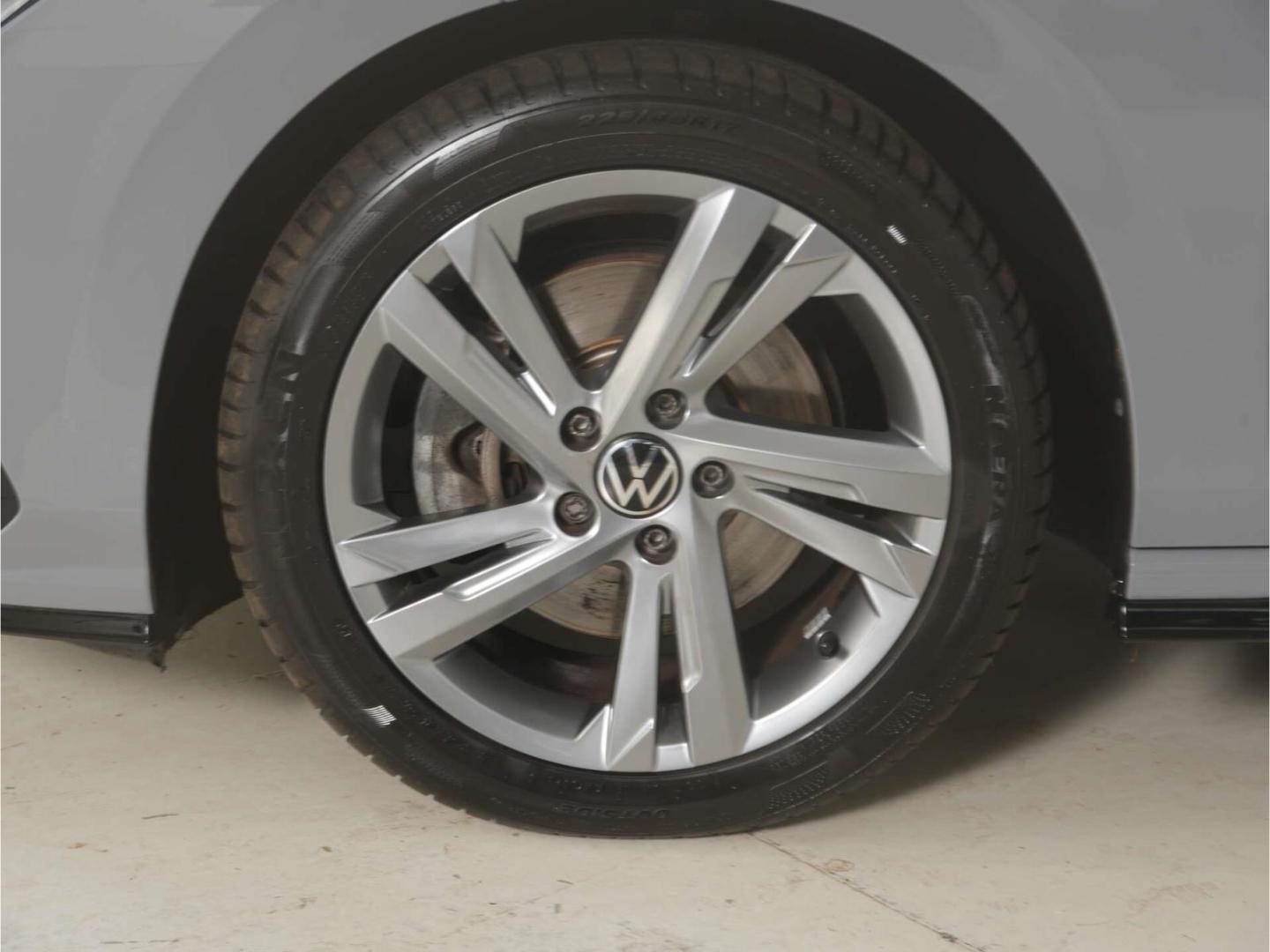 Volkswagen Golf 2.0 TSI 4Motion R-Line DSG LED/App-Connect, миниатюра 5