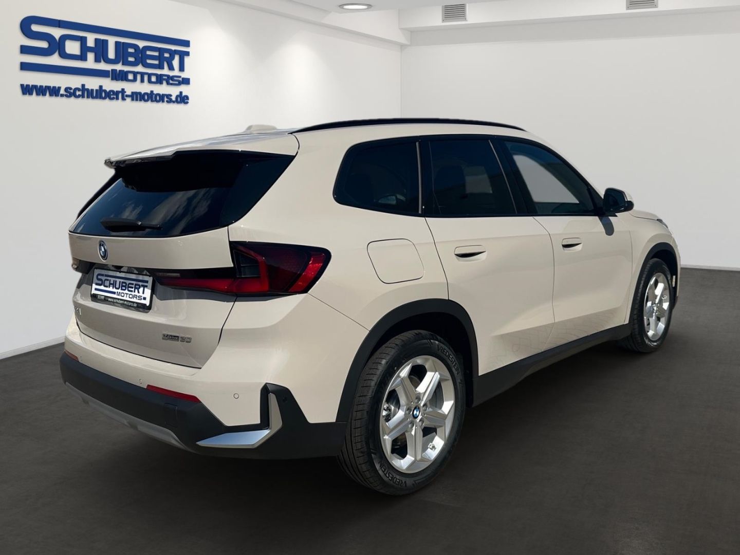 BMW iX1 eDrive20 AHK Navi Leder Memory H&K LHZ Massa imagem 3