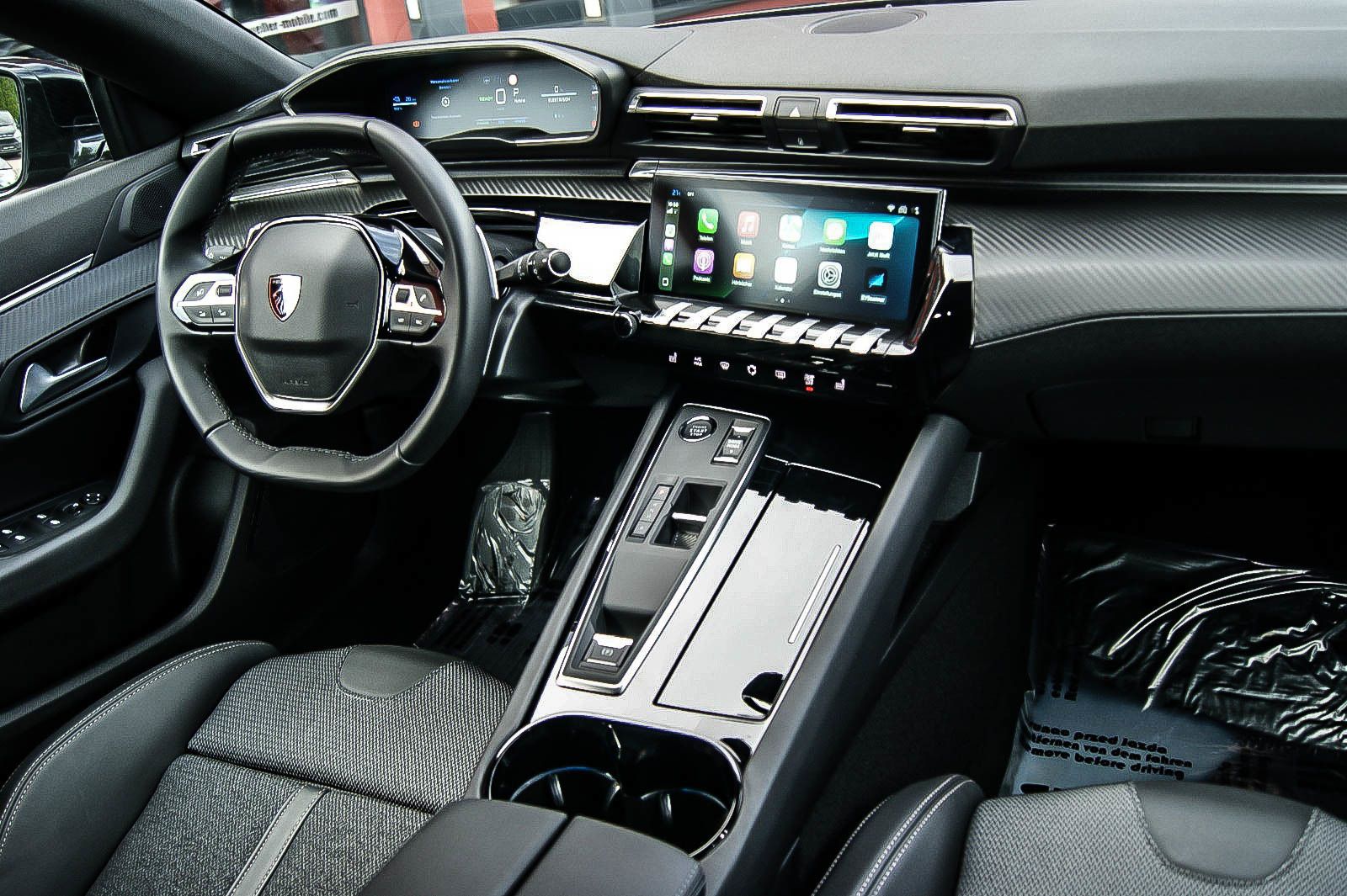 Fahrzeugabbildung Peugeot 508 SW Hybrid 225 Allure ANHÄNGERKUPPLNG LED ACC