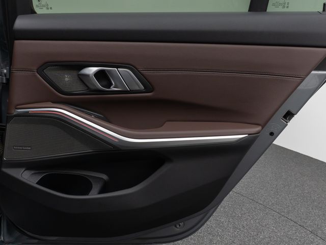 Foto Nummer 32: BMW 340d