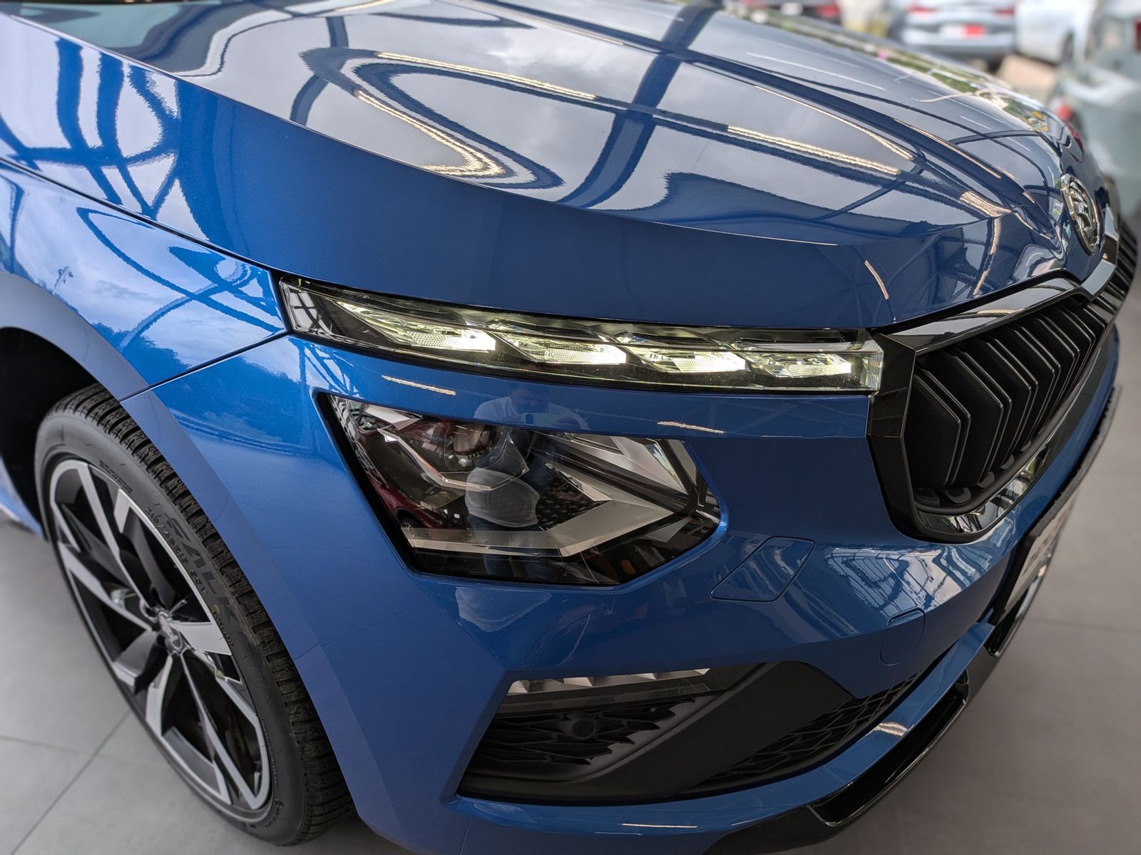 Fahrzeugabbildung SKODA Kamiq 1.5 TSI DSG Monte Carlo Pano Matrix 5J.GAR