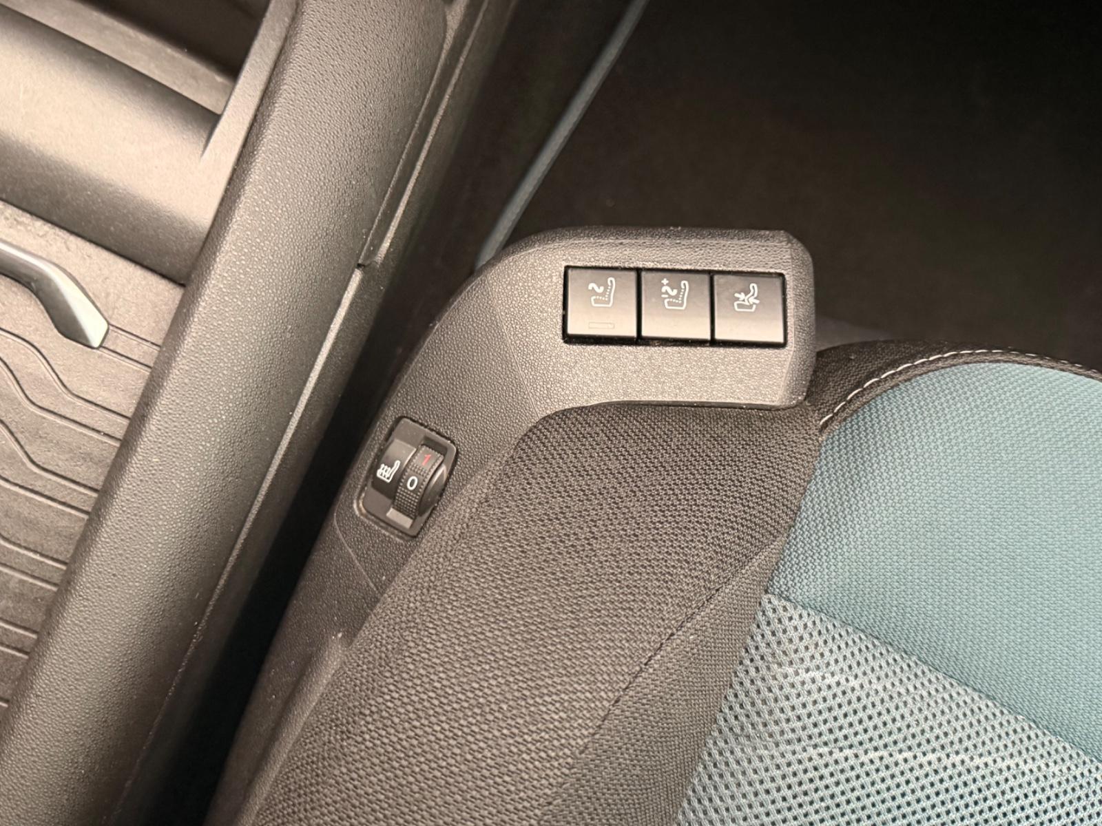 Citroën C4 Picasso Navi Massage Klima PDC Automatik Pano