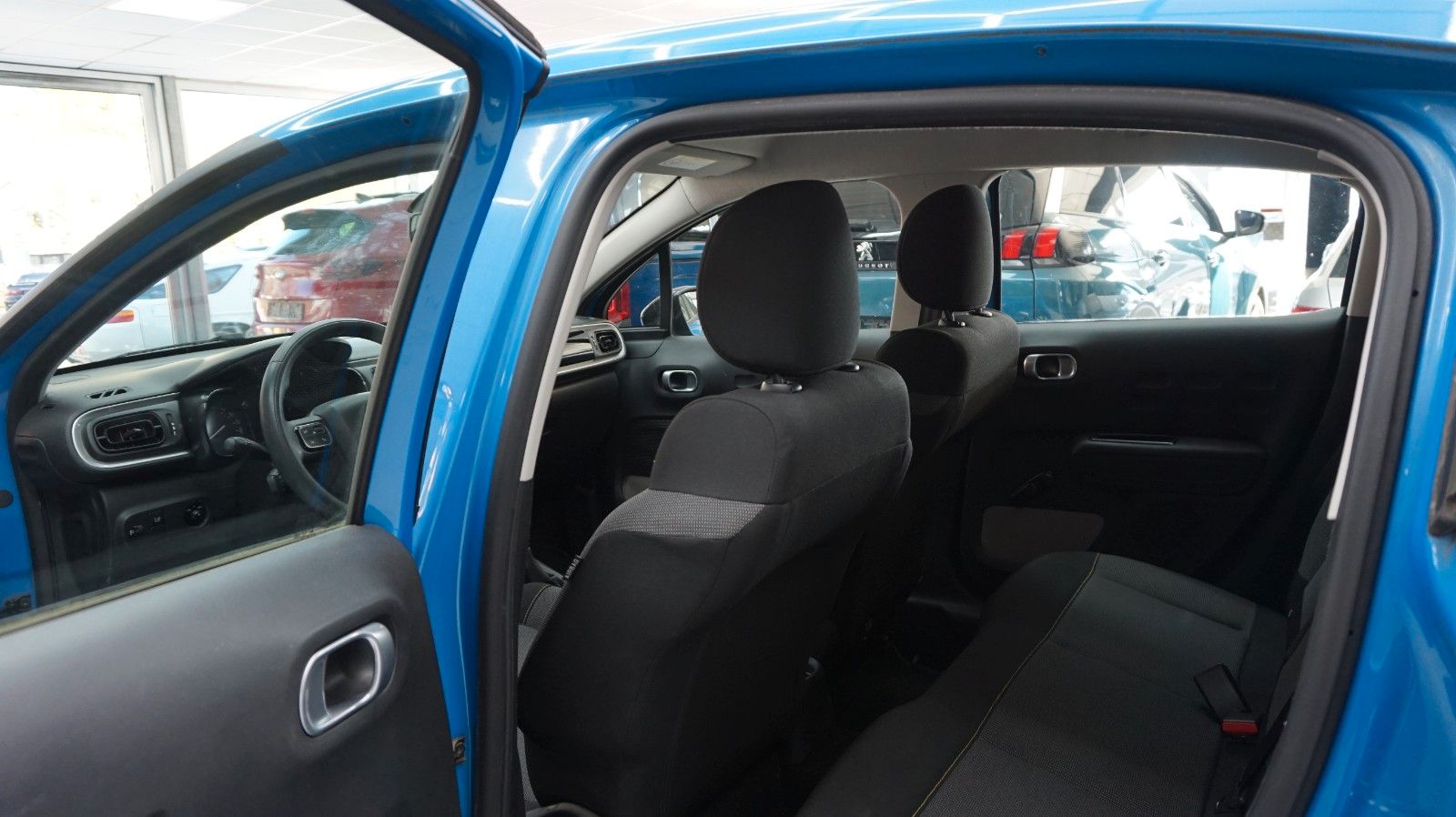 Fahrzeugabbildung Citroën C3 Feel  Scheckheft gepflegt nur 4,9 Liter kombi