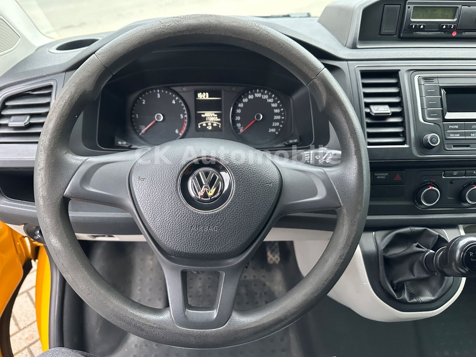 Fahrzeugabbildung Volkswagen T6 Transporter Kasten lang 2.0TDI/Klima/AHK 2.5T