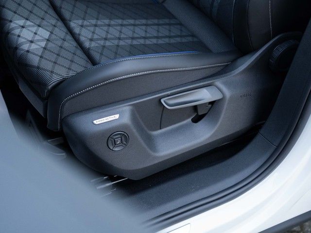 Tiguan R-Line eTSI DSG Black Style Komfortpaket 