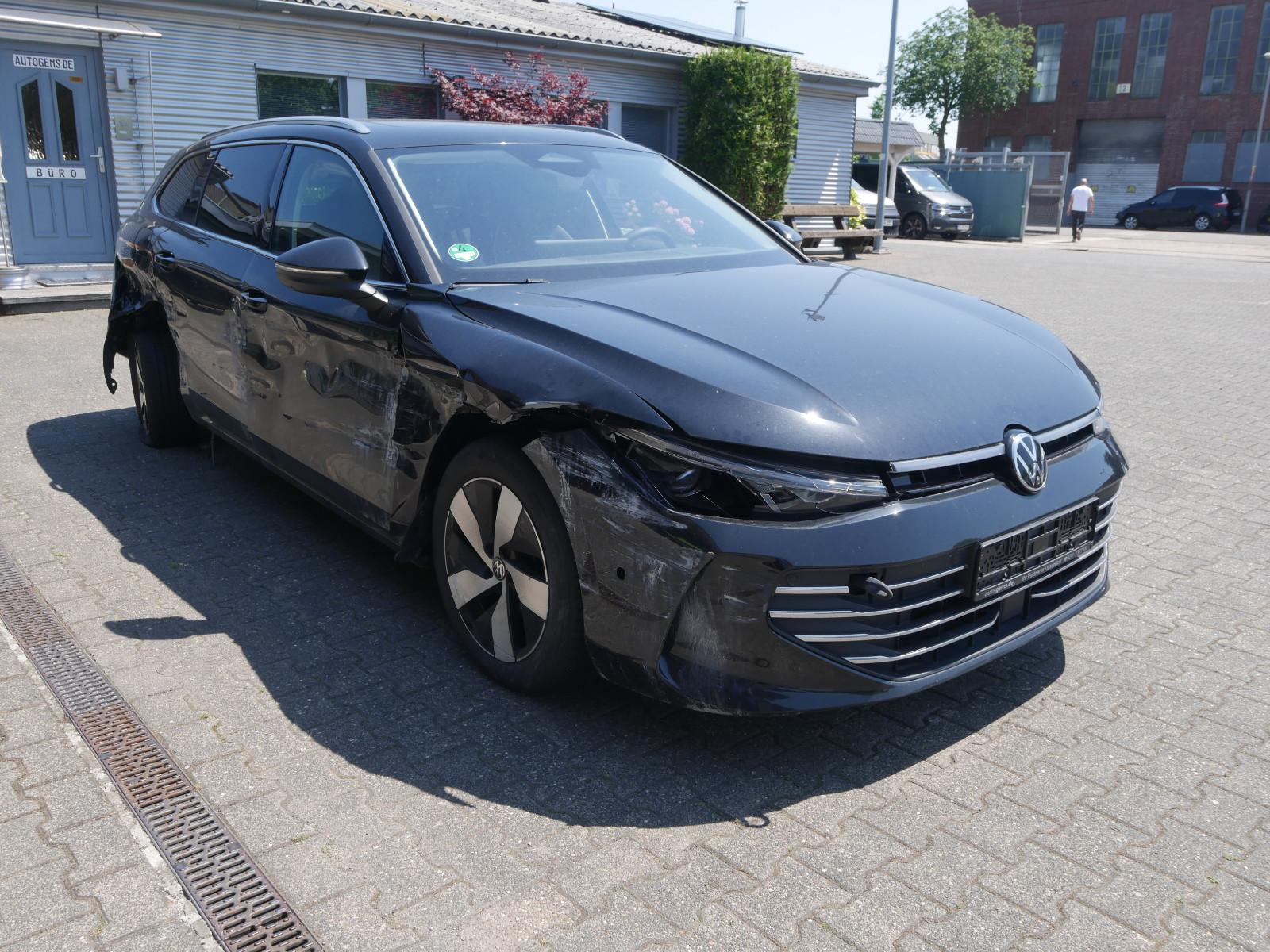 Volkswagen Passat Variant 1.5 eTSI Business Pano Navi ACC