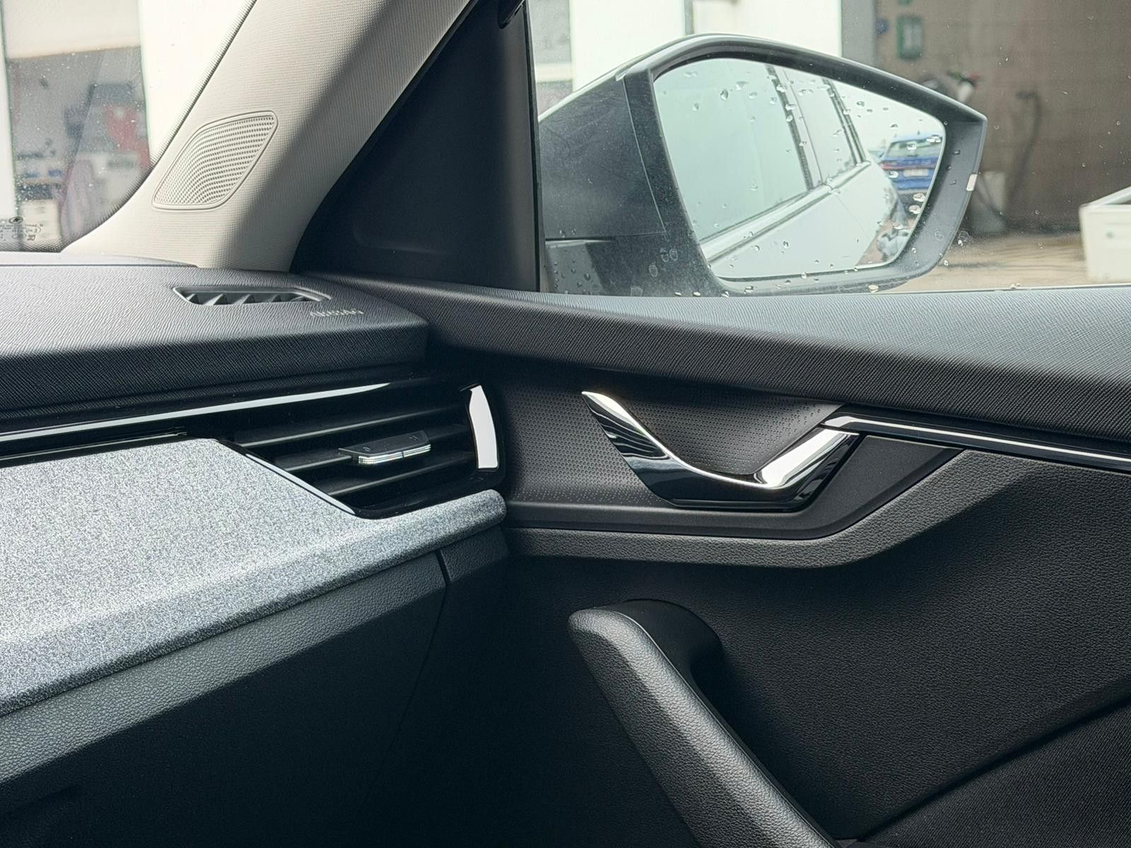 Fahrzeugabbildung SKODA Kamiq Selection