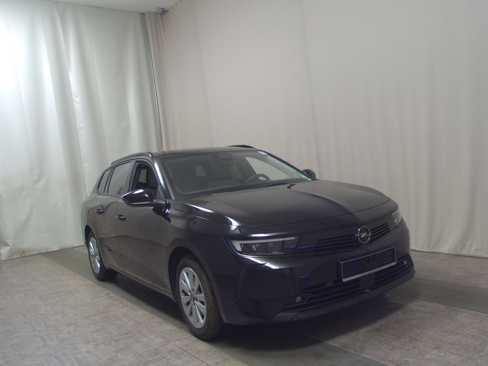 Opel Astra ST 1.2 Turbo Business Elegance Nav LED RFK imagem 3