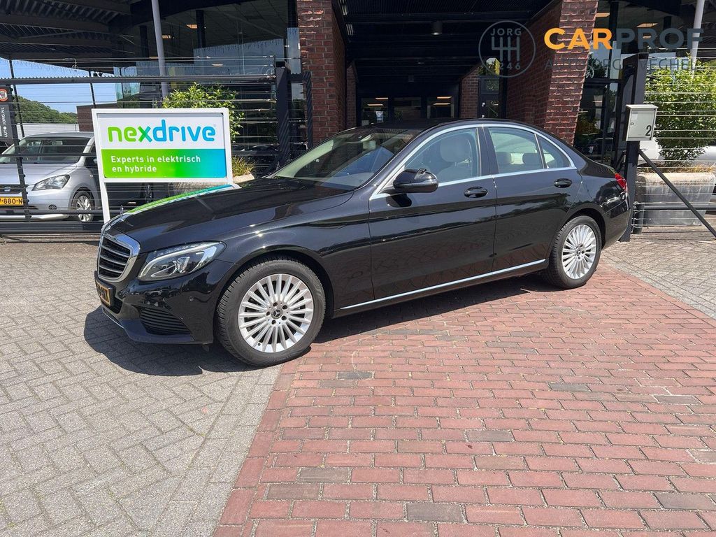 Mercedes-Benz C 220 CDI Premium Plus