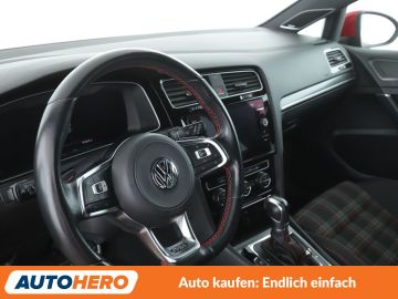 Volkswagen Golf - 11