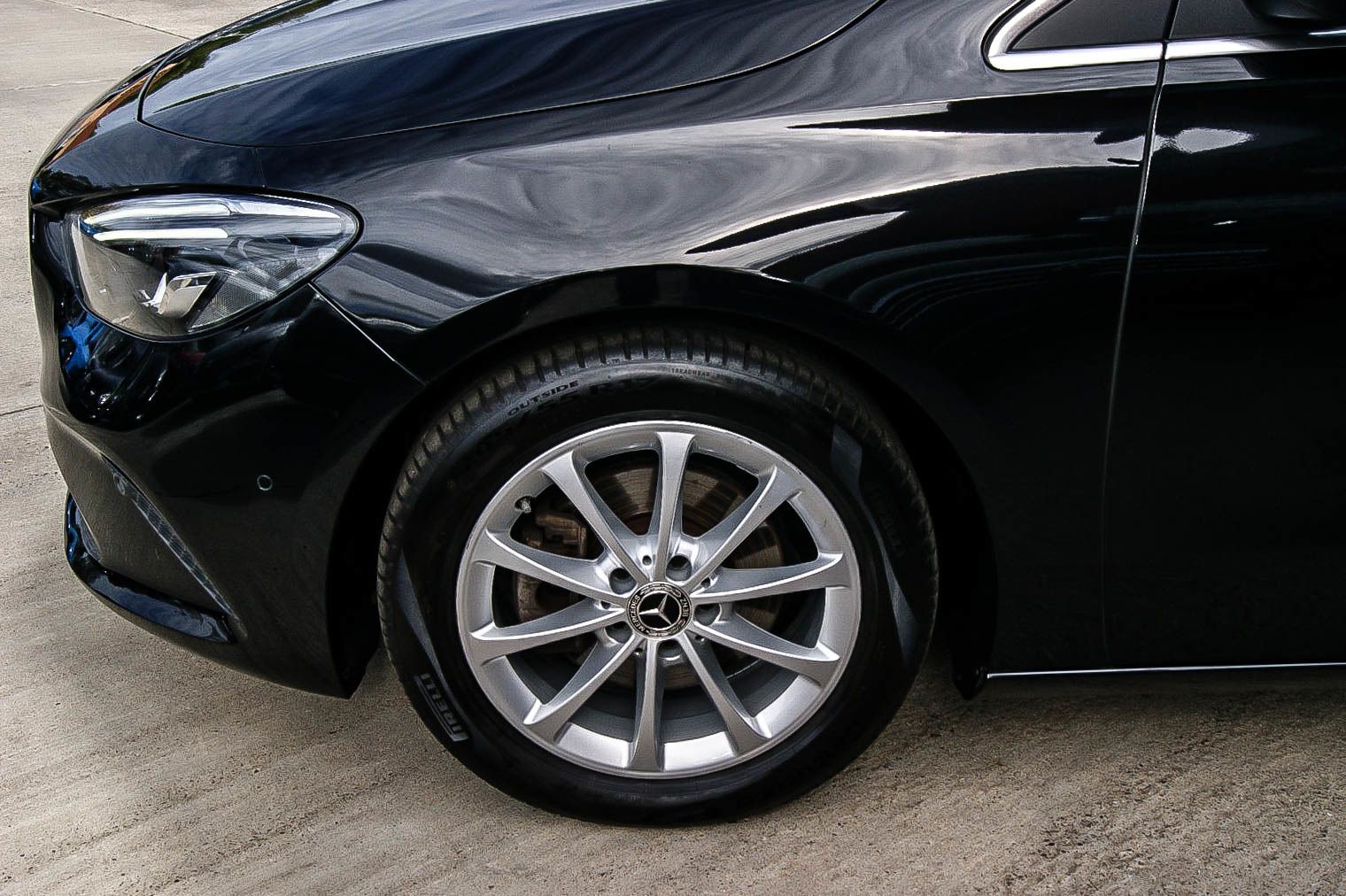 Fahrzeugabbildung Mercedes-Benz B 200 d 8G-DCT JungeSterne ANHÄNGERKUPLG E-SITZE
