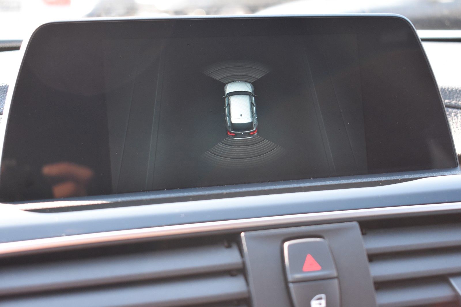 Fahrzeugabbildung BMW 320 d Touring Sport Line Automatik AHK