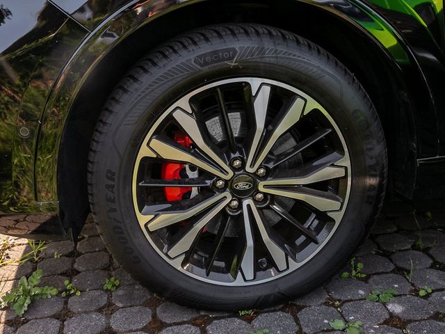 Ford Kuga 2.5 Plug-In Hybrid ST-Line X Navi Pano.