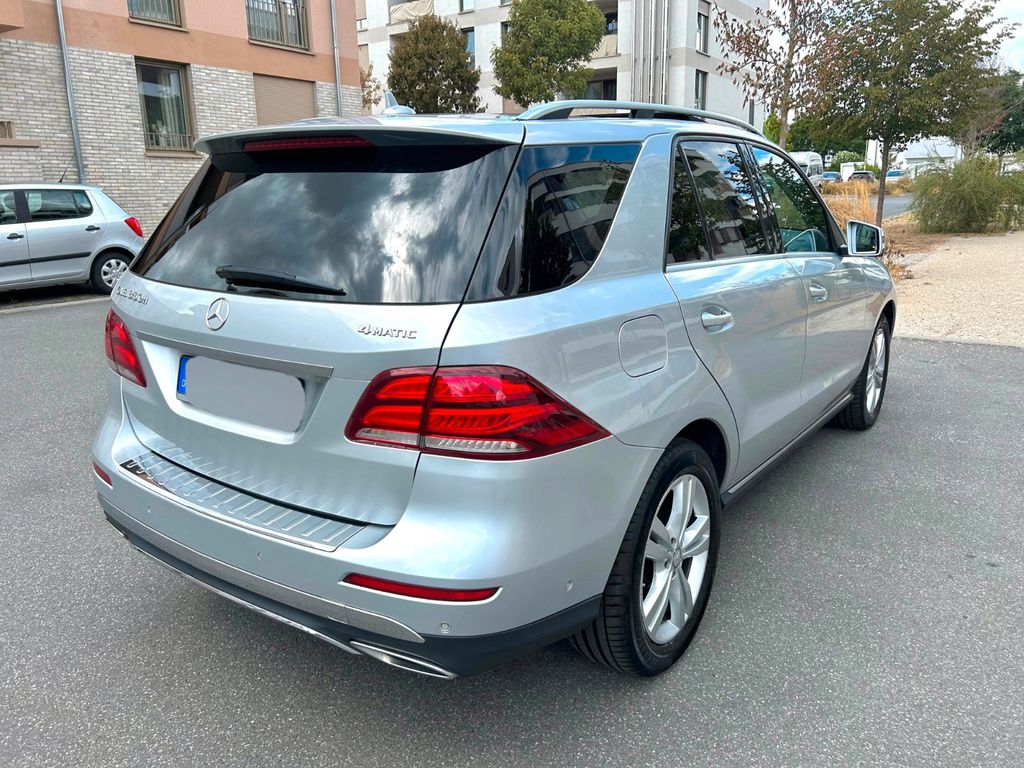 Image of Mercedes-Benz GLE 350