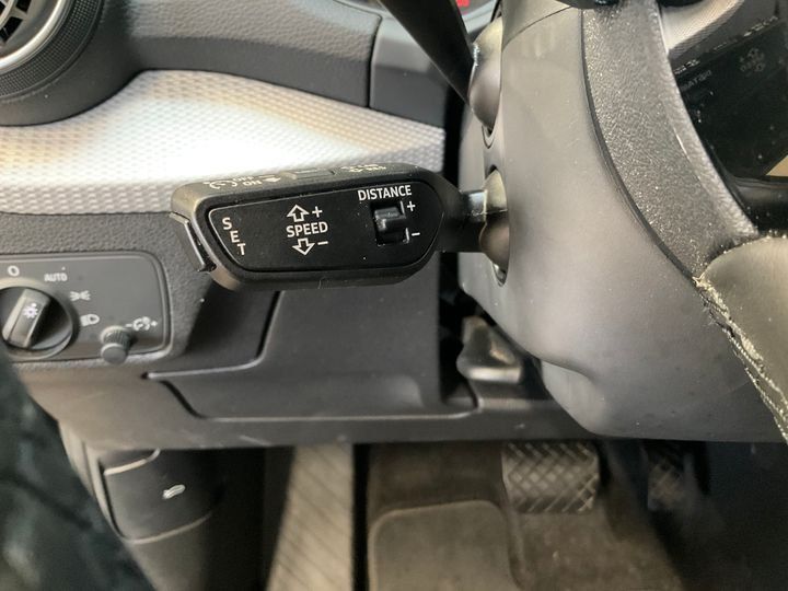 Fahrzeugabbildung Audi Q2 35 S-tronic advanced *Cam*LED*PDC*Sitzhzg*ACC