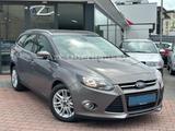 Ford Focus Turnier Titanium*AUTOMATIK*ZAHNRIEMEN ERN* - gebrauchte Ford Focus aus dem Jahr 2013
