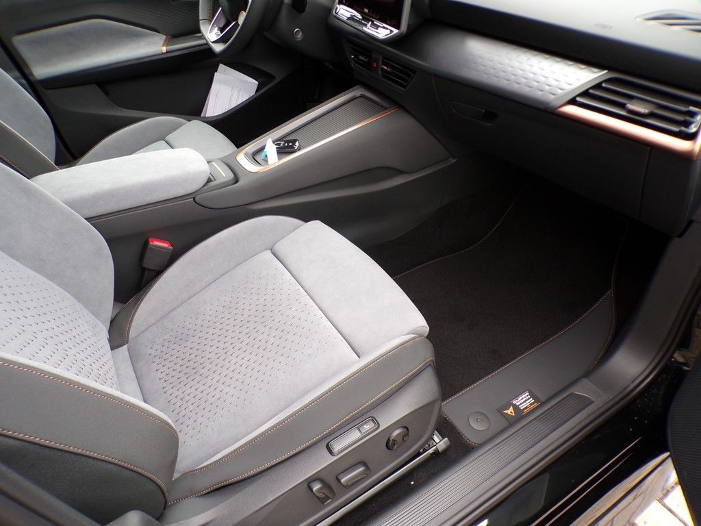 Fahrzeugabbildung CUPRA Born Edition Dynamic