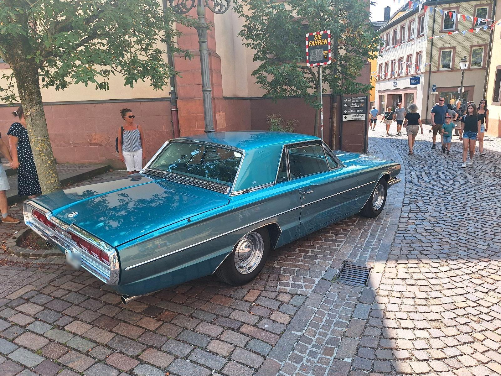 Ford Thunderbird