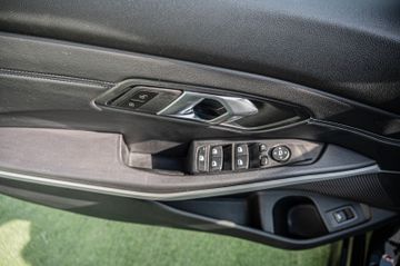 Fahrzeugabbildung BMW 320d xDrive Touring Steptronic xDrive|HEADUP|SH