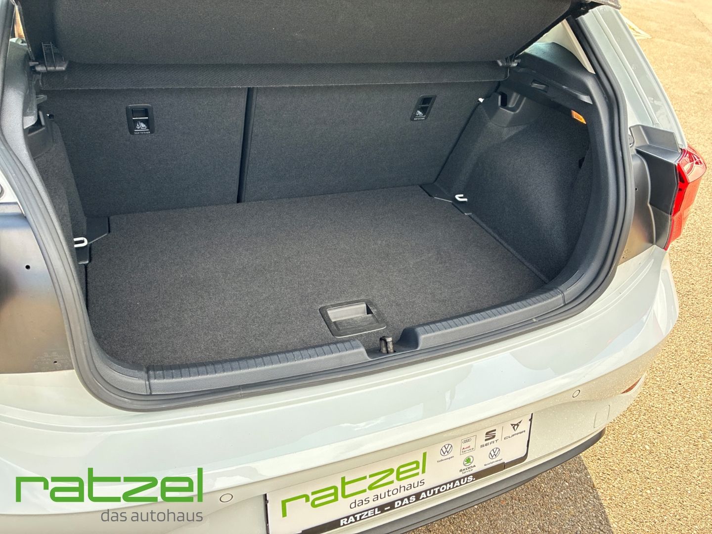 Fahrzeugabbildung Volkswagen Polo Life 1.0 TSI BBS Alu-Felgen Navi LED Apple