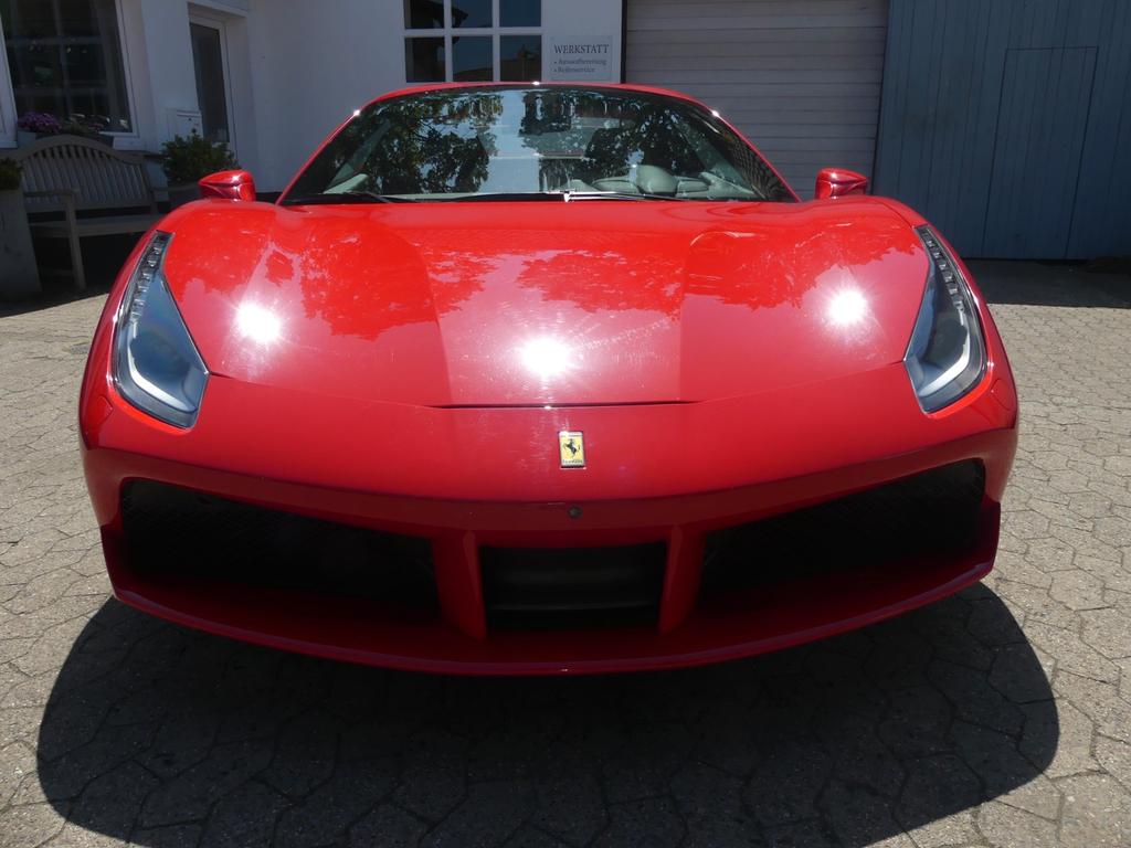 Ferrari 488 Spider