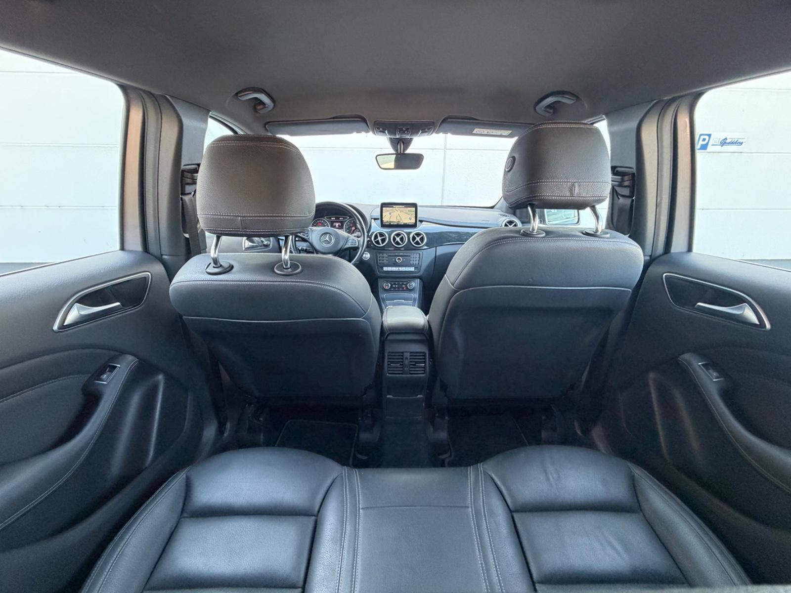 Mercedes-Benz B 180 Sytle 8-fach Bereift*Aut.*Rückfahrkamera*
