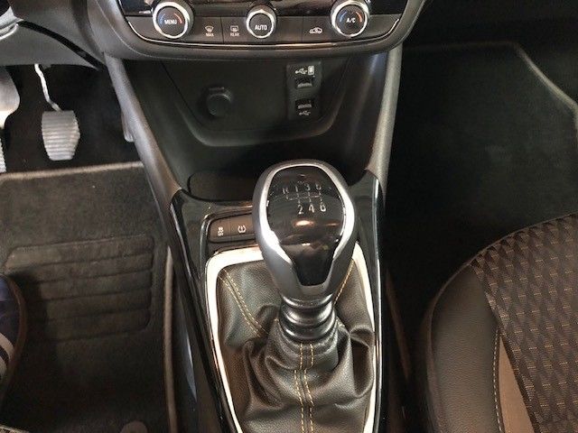 Fahrzeugabbildung Opel Crossland INNOVATION S 1.2 Turbo Navi LED Apple