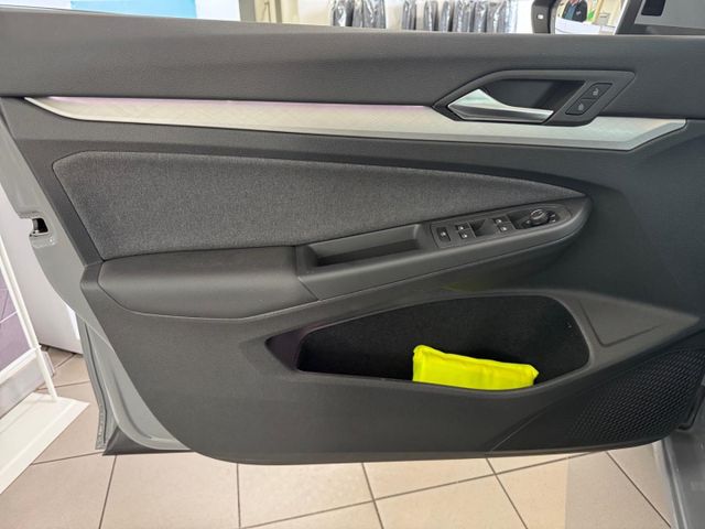 Golf VIII Life Facelift 1.5 TSI LED Navi Panoram