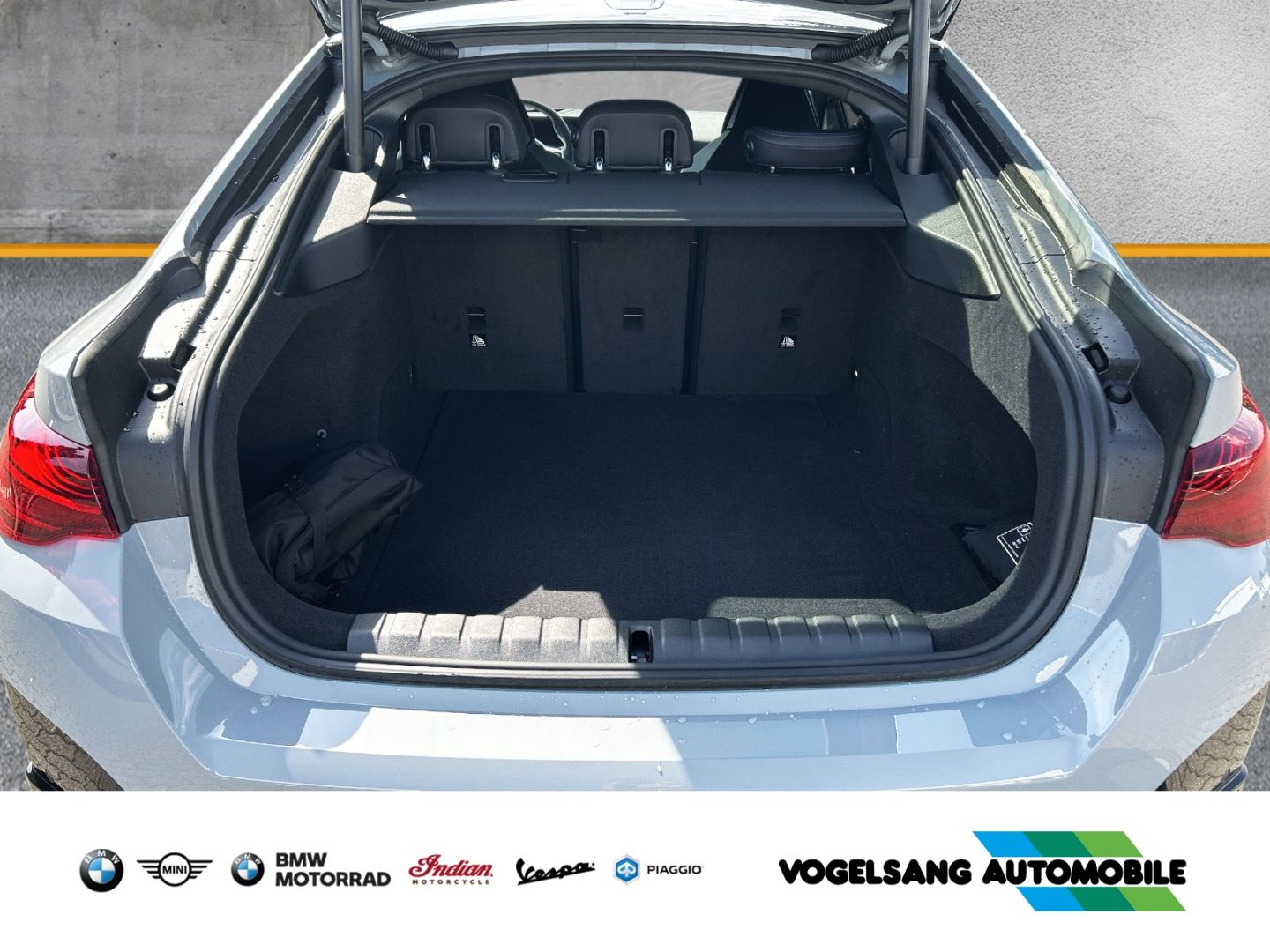 Fahrzeugabbildung BMW i4 eDrive35 Gran Coupe M Sport Harman/Kardon 19'
