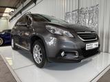 Peugeot 2008 Allure*SHZ*AH*Pano*Tempomat* - Peugeot 2008 in Freiburg