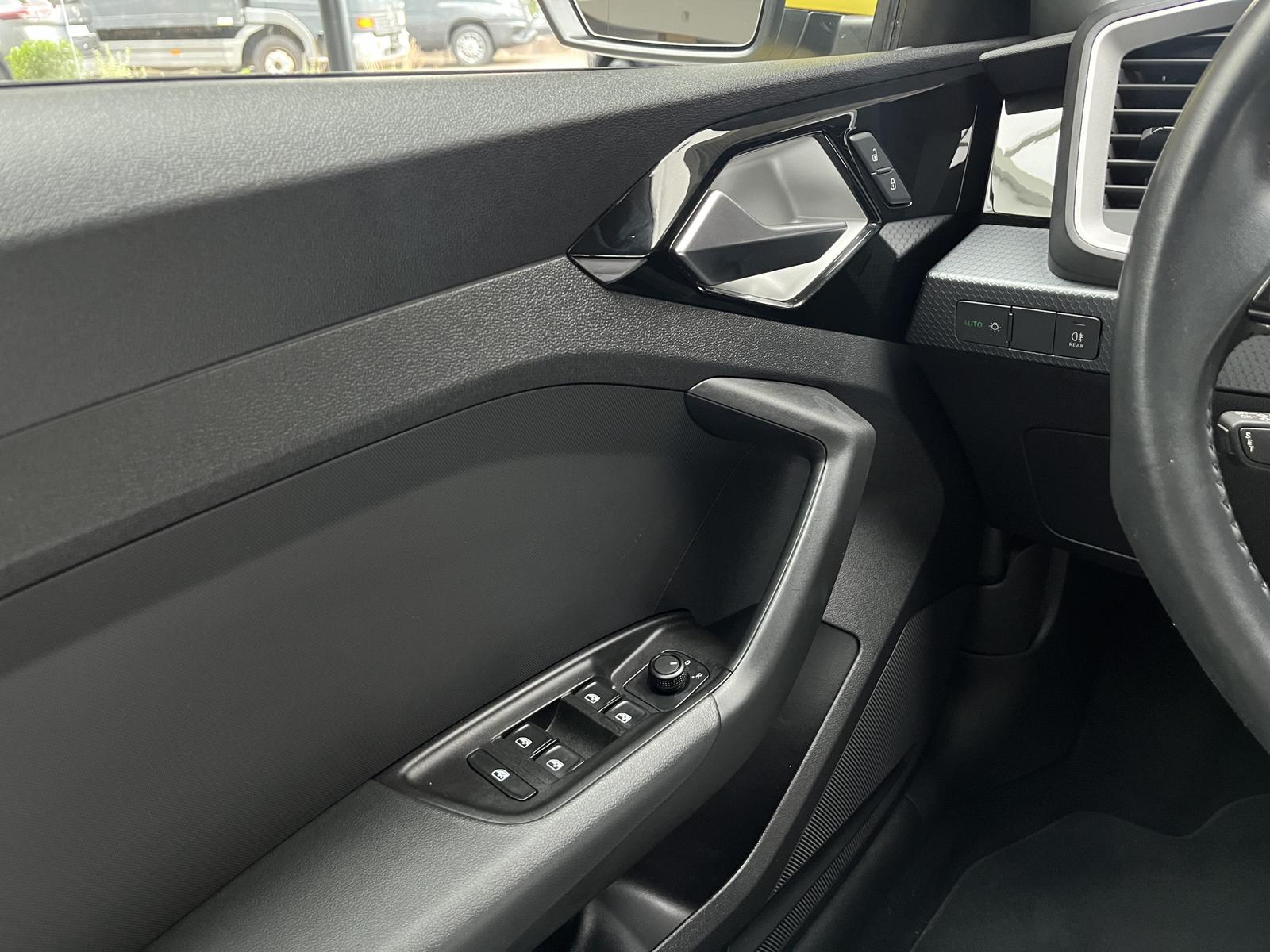 Audi A1 30 TFSI Citycarver PDC Navi SHZ digital Tacho, миниатюра 24