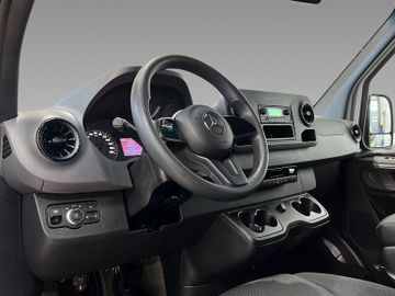 Mercedes eSprinter - 11