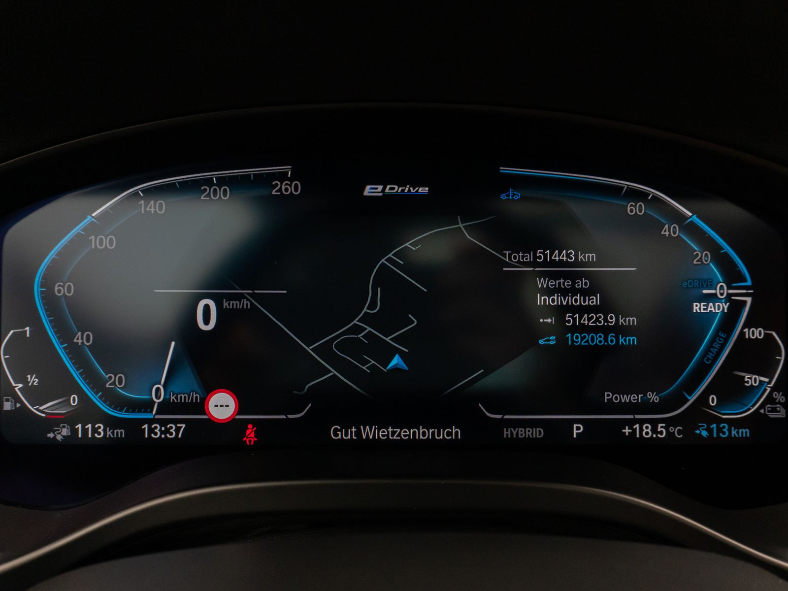 Fahrzeugabbildung BMW X3 xD30e Panorama Kamera DAB AHK DrivingAssist