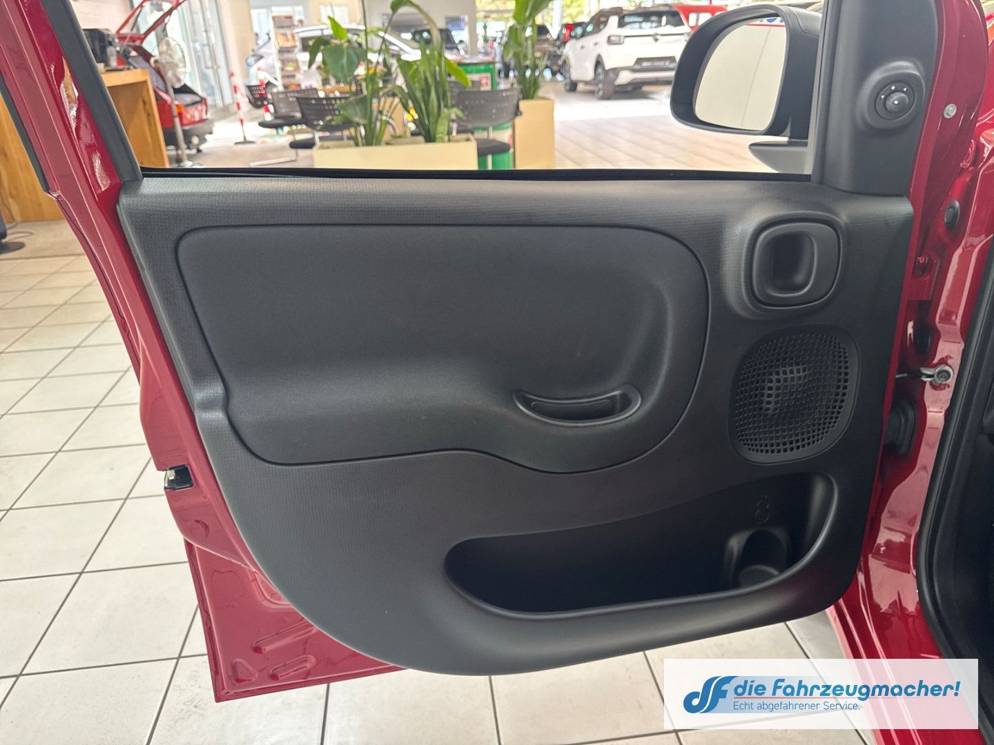 Fahrzeugabbildung Fiat Pandina Hybrid Icon Tempomat Digitales Cockpit D