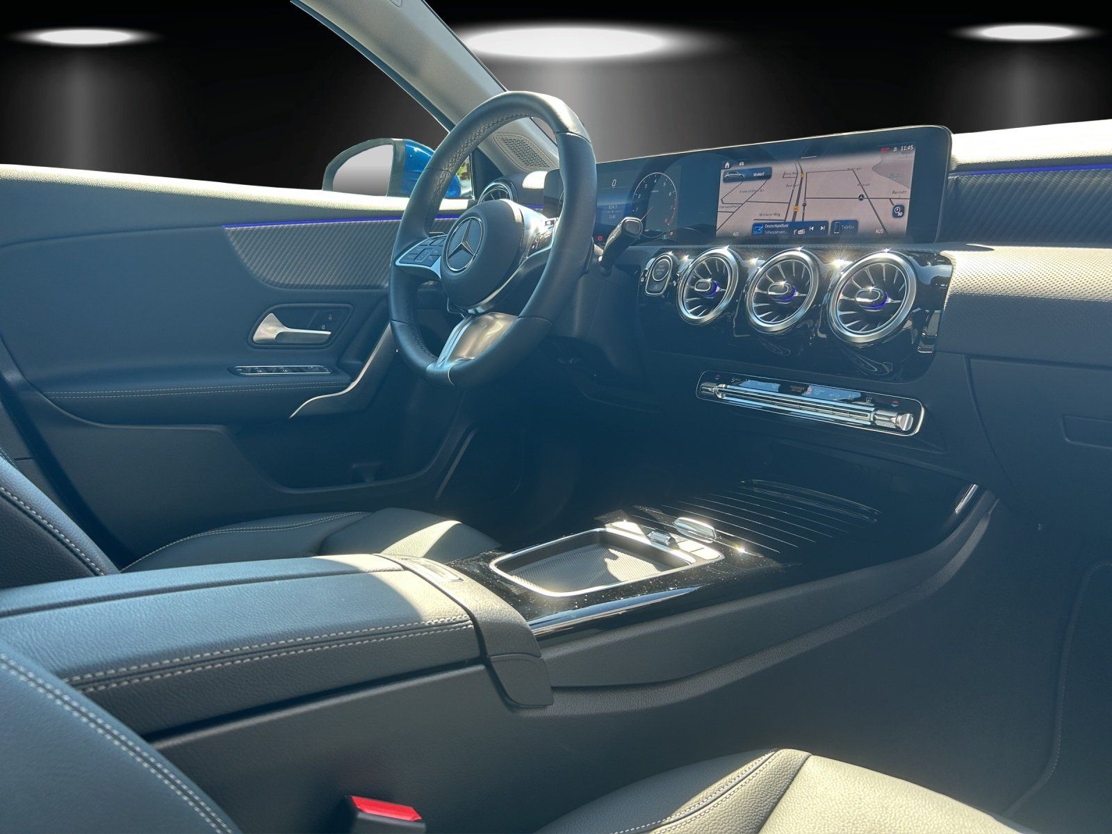 Fahrzeugabbildung Mercedes-Benz A 200 Progr Advanced+ DISTRO Standhzg LED KeyGo