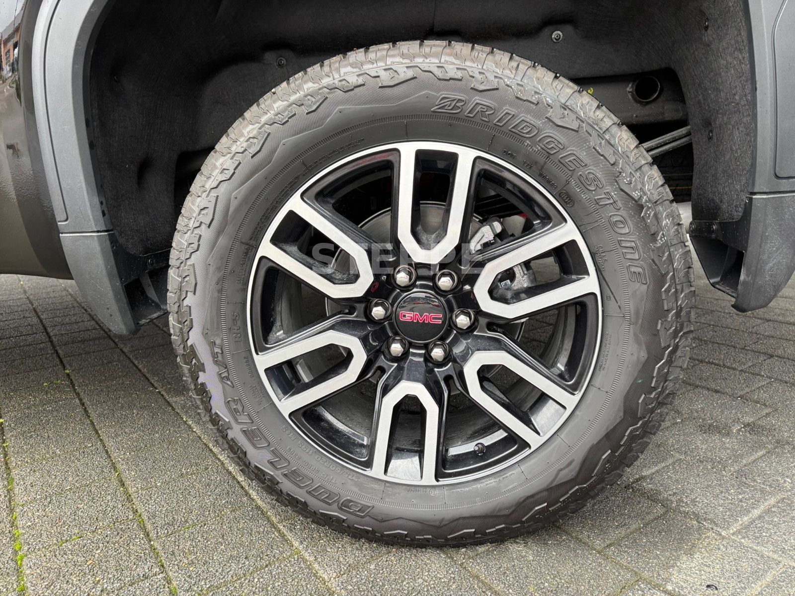Gmc Sierra 1500 AT4 6.2V8 Crew Cab MY26 AHK 20"Alu