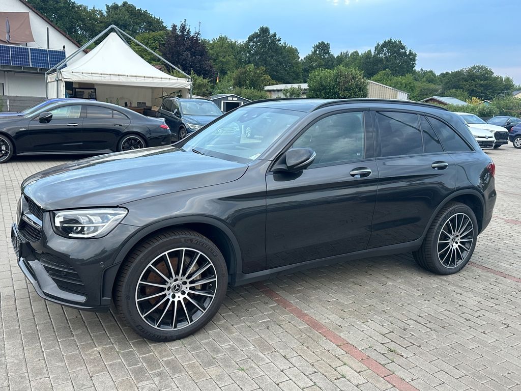 Image of Mercedes-Benz GLC 300