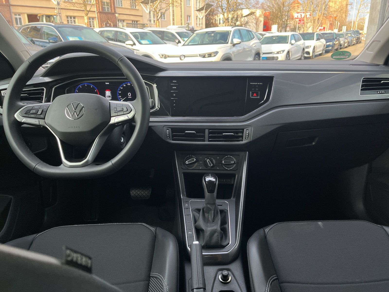 Fahrzeugabbildung Volkswagen Taigo 1.5 TSI DSG Style MATRIX KAMERA AHK