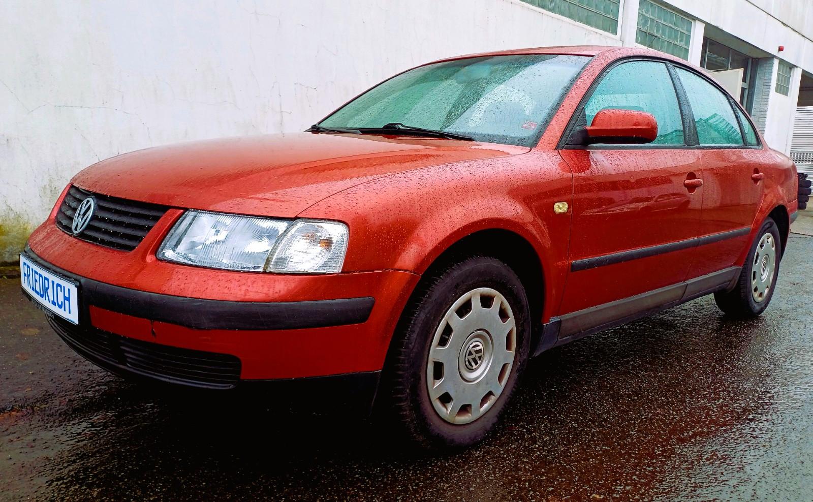 Volkswagen Passat 1.8 - Automatik - Comfortline