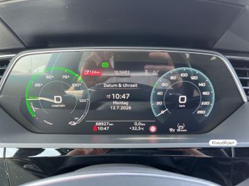 Audi Q8 e-tron - 10