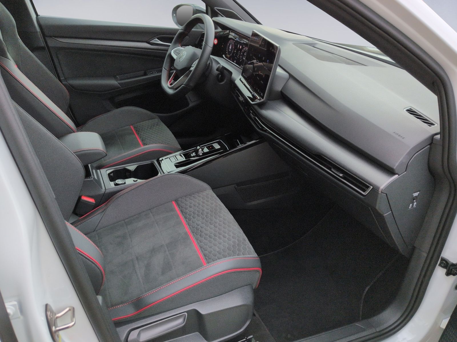 Golf VIII GTI Clubsport 2.0TSI DSG AKRA+PANO+